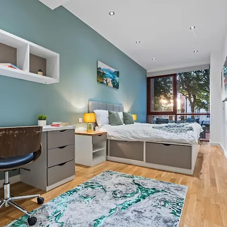 Apartament Spacious Flat - Sleeps 8 With Pool Table Leeds (West Yorkshire)