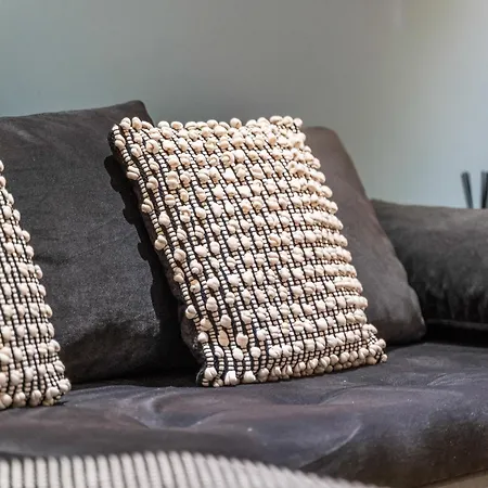 Apartament Spacious Flat - Sleeps 8 With Pool Table *