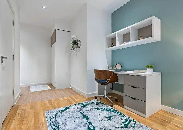 Apartman Spacious Flat - Sleeps 8 With Pool Table Leeds