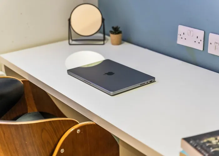 Apartman Spacious Flat - Sleeps 8 With Pool Table Leeds